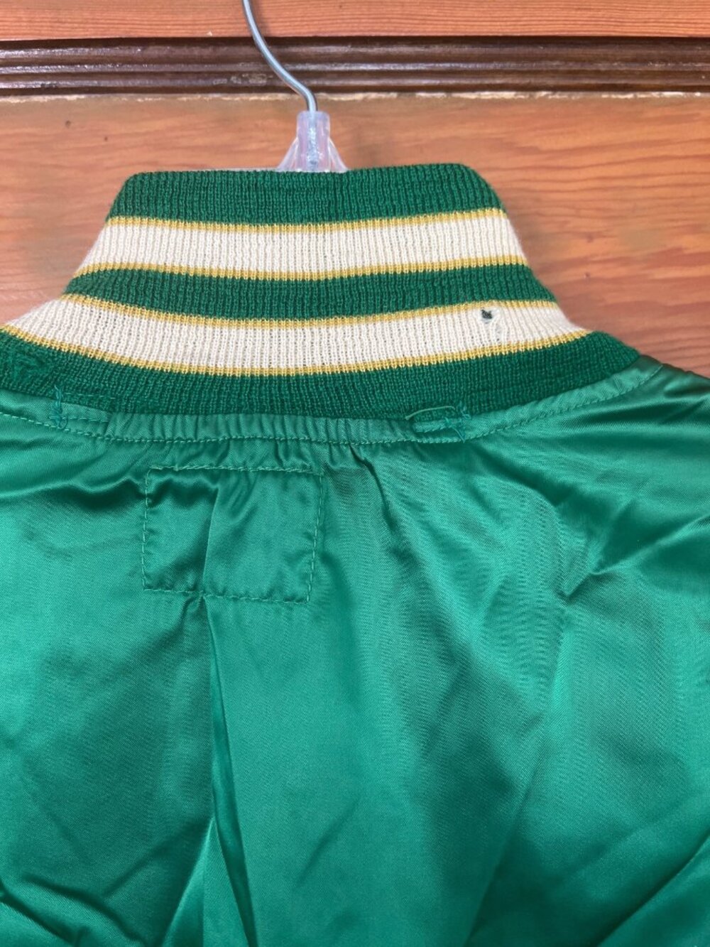 Vintage 1968 Oakland Athletics  Satin Wilson Warmup Jacket 42 Leather Pockets - Picture 12 of 16